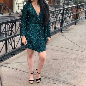 Emerald green sequin dress. NWT S/M/L.